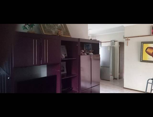 3 BEDROOM HOUSE FOR SALE IN NGWELEZANA